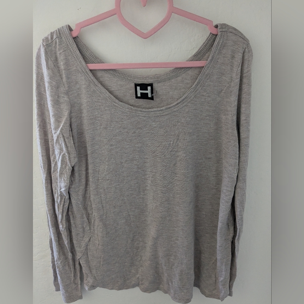 H by Bordeaux Gray Long Sleeve Scoop Neck Tee Women’s Size M